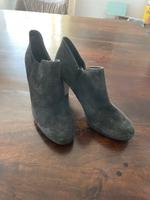 Neue Paul Green Stiefeletten in Anthrazit Größe 40 Hessen - Rosbach (v d Höhe) Vorschau