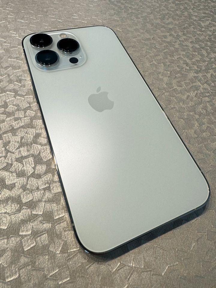 iPhone 13 Pro 128GB Silber Sehr guter Zustand in Aalen