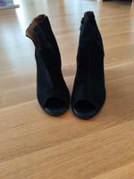 Schwarze Pumps Gr. 40, Esprit, vorne offen Leipzig - Leipzig, Zentrum Vorschau