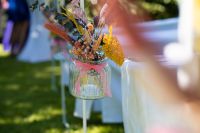 8 weiße Schäferhaken mit Trockenblumengestecken für Hochzeit Bayern - Schwabach Vorschau