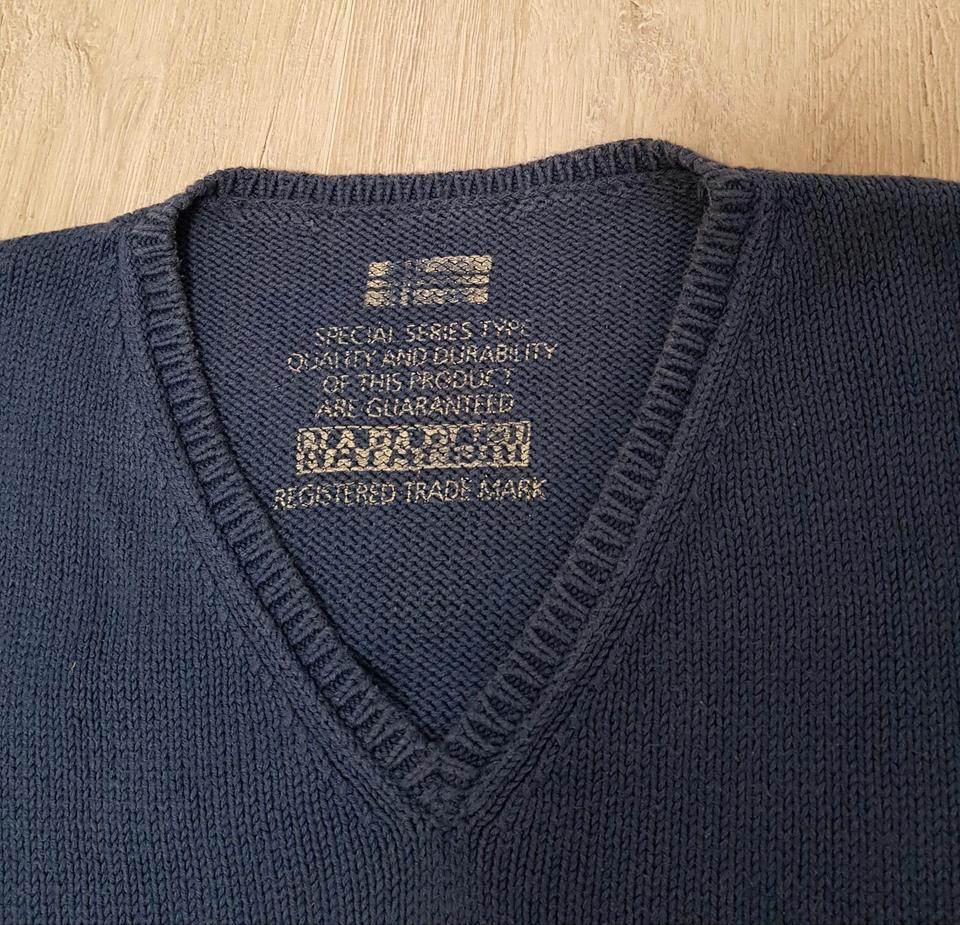 Napapijri Pullover Pulli mit V-Ausschnitt Gr. M ♥️ Topzustand! ♥️ in Gochsheim