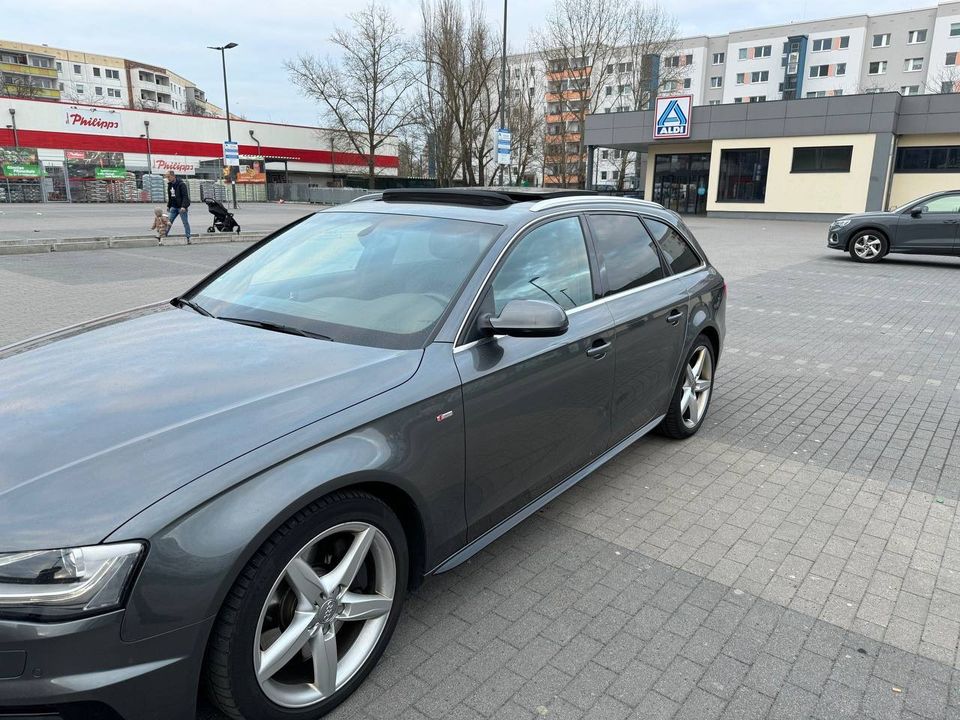 Audi A4 s - line 3.0 tdi in Berlin