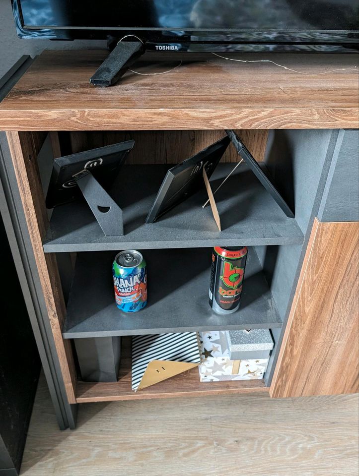 Sideboard für TV, Industrial Style, Holz braun, Metall schwarz in Düsseldorf