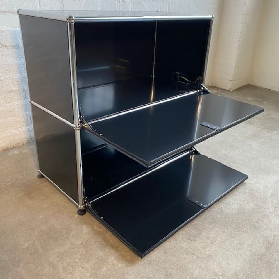 USM Haller Sideboard - Schwarz - Zwei Fächer - Klapptüren in Augsburg