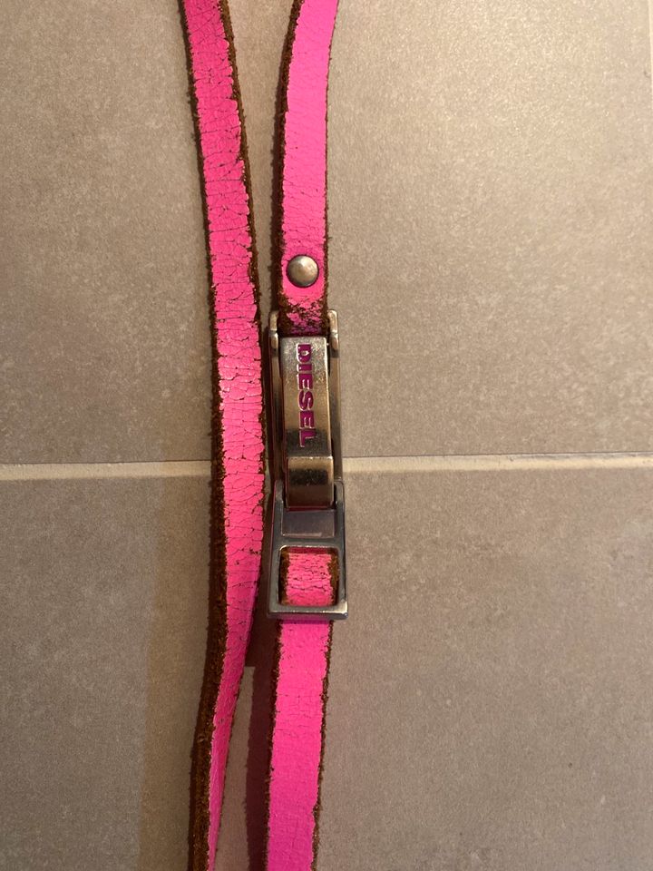 Diesel Gürtel in pink in Hausham