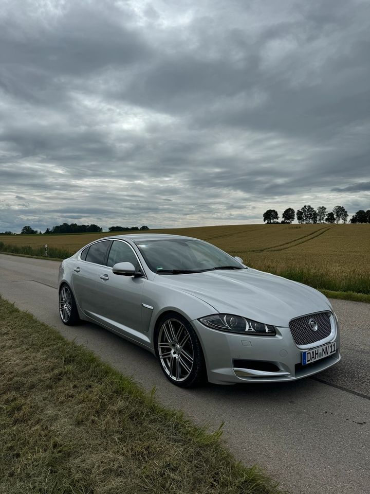                     Jaguar XF 3.0d