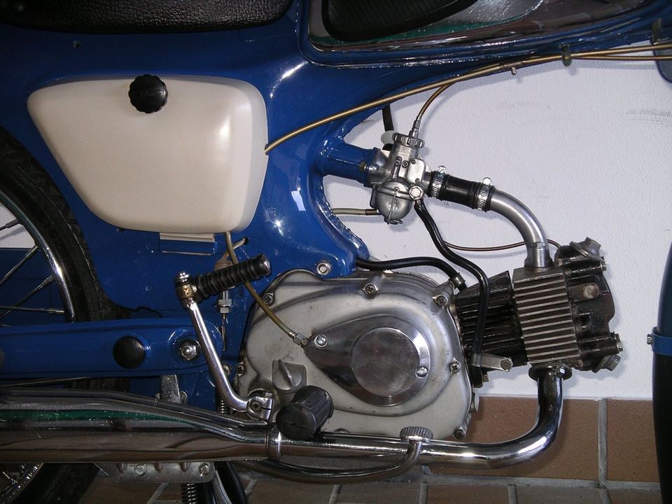 Oldtimer Kleinkraftrad  Honda C 110 Baujahr 1960-1963,sehr selten in Niederbreitbach