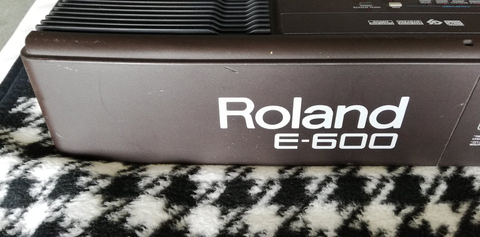 Roland E-600 High-End Keyboard Sequenzer in Reutlingen