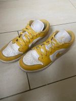 Nike Jordan low 1 gelb weiß Schleswig-Holstein - Barmissen Vorschau