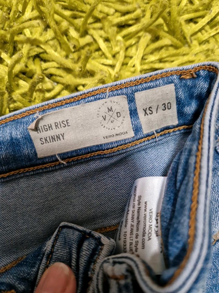 Vero Moda Jeans super Zustand in Bielefeld