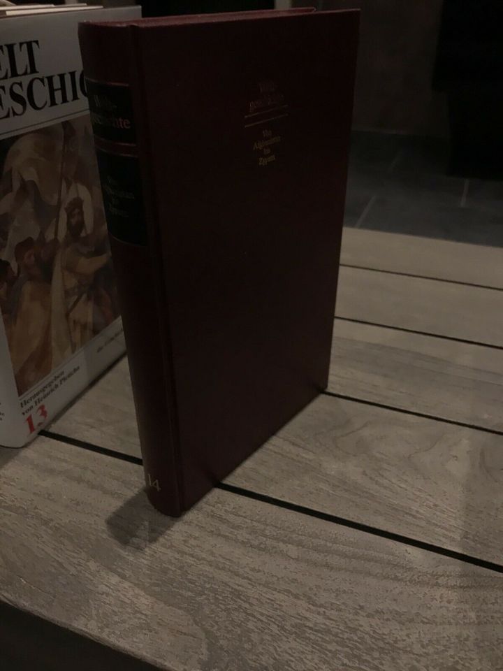 Weltgeschichte in 14 Bänden Hrsg. Heinrich Pleticha in Staufenberg