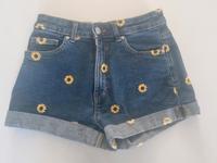 36 Jeans Shorts Clockhouse neuwertig Hannover - Bothfeld-Vahrenheide Vorschau