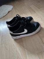 Nike Air Force Schwarz Weiß Hessen - Helsa Vorschau