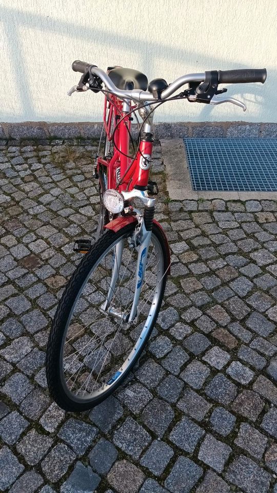 Damen Fahrrad WINGS Kettler Alu -Rad 28 Zoll vollgefedert rot in Putzkau