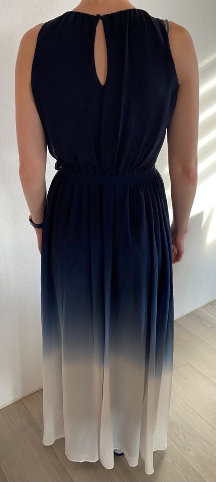 Apart Kleid Gr. 36 - Maxikleid blau/weiss in Bischofsheim