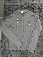 Mittelgraue, maritimmäßige Strickjacke von Esprit Nordrhein-Westfalen - Kalletal Vorschau