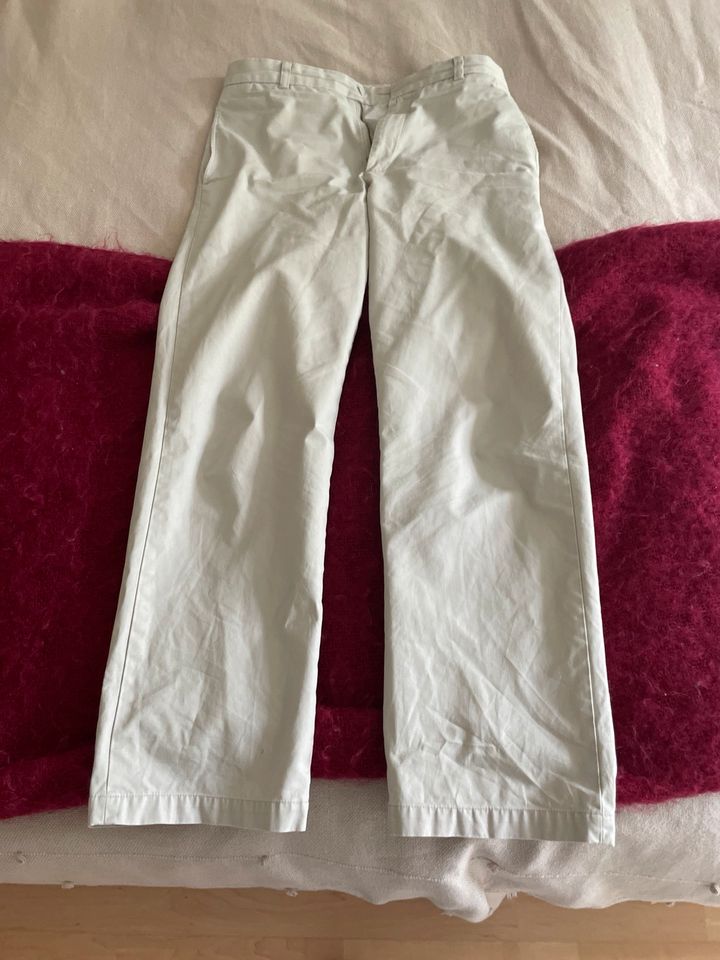 Chino Hose creme W32L32 in München