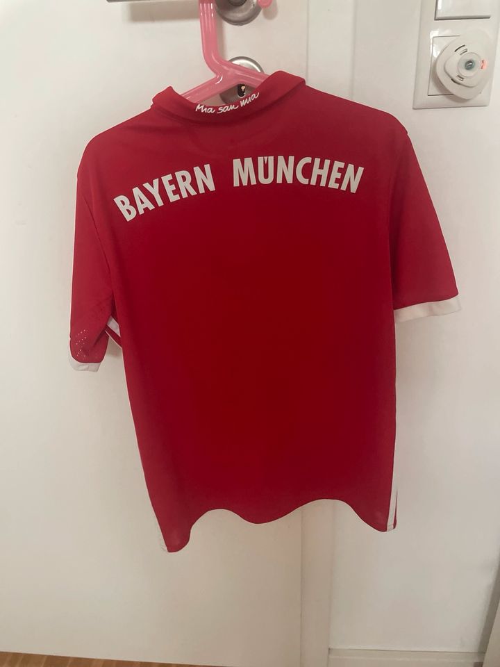 Alte Bayern München Trikot in Berlin
