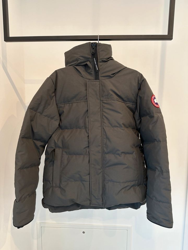 Canada Goose Maximilian Daunenparka grau L NEU OVP in Höhenkirchen-Siegertsbrunn