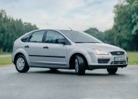 Ford Focus silber, fahrbereit mit AHK und CD-Radio EZ 2005 Östliche Vorstadt - Peterswerder Vorschau