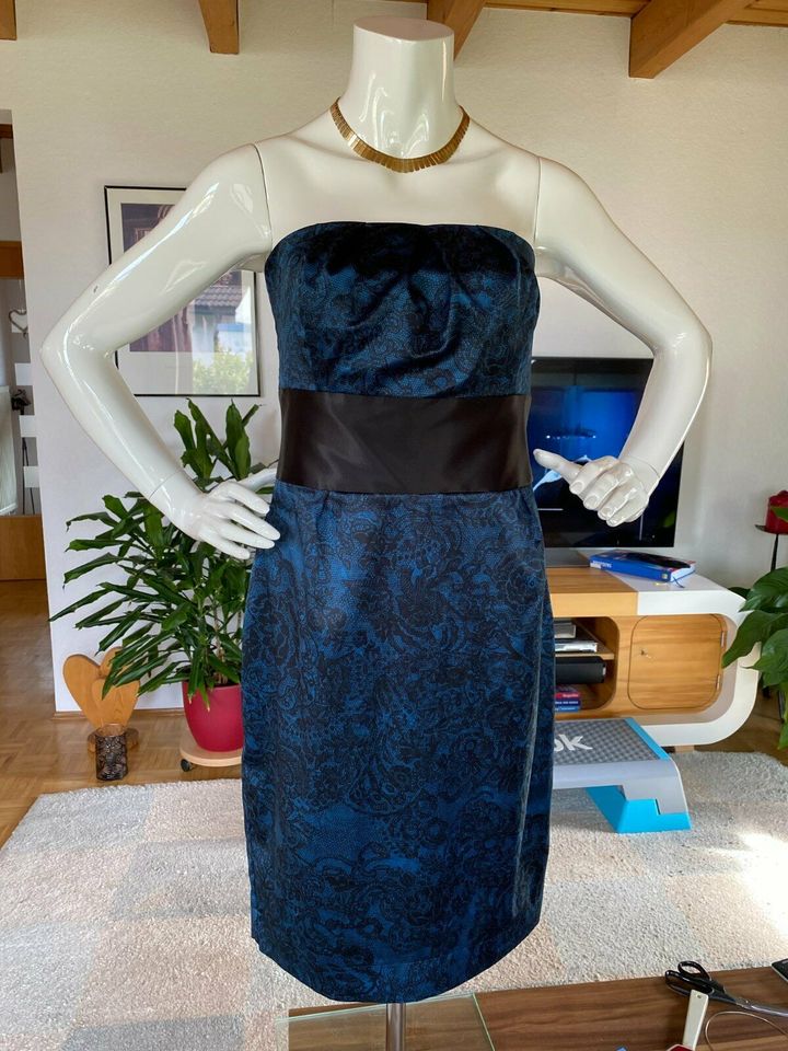 Tolles elegantes Cocktail-Kleid Gr. 38 neuwertig ORSAY in Schramberg