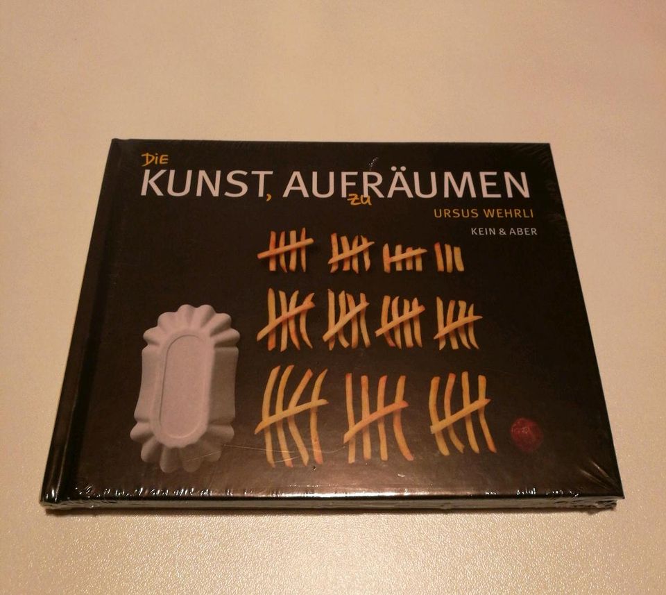 Die Kunst, auf zu räumen Ursus Wehrli originalverpackt in Bad Schönborn