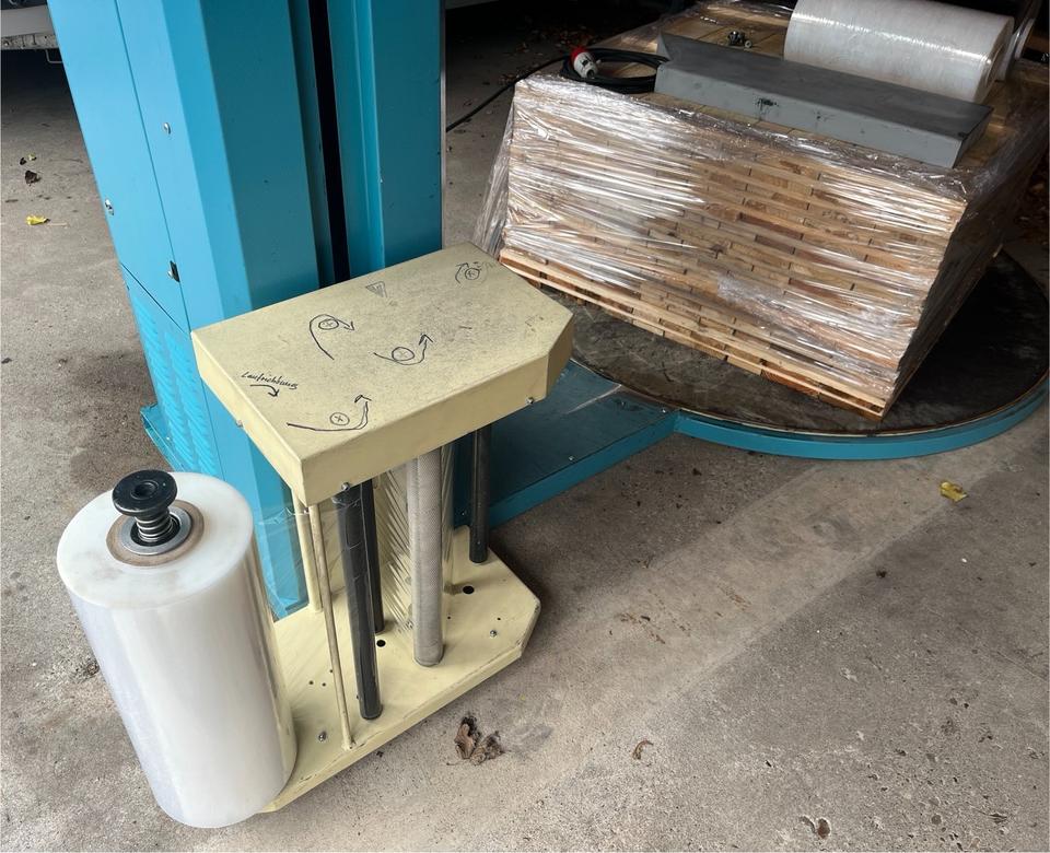 Palettenwickler Maschine Stretchfolie Stretchwickelmaschine in Eschershausen