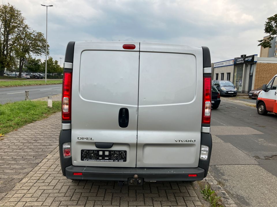 Opel Vivaro Kasten L2H1 2,9t-Lang-AHK-KLIMA-NAVI- in Hannover