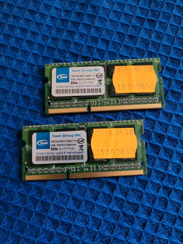 Team 4GB Dual Channel DDR3-1066 SODIMM Memory Kit (2x2 GB) in Viechtach