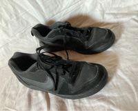 Schwarze Nike Sportschuhe Sneakers Gr. 38,5 Westerwaldkreis - Großholbach Vorschau