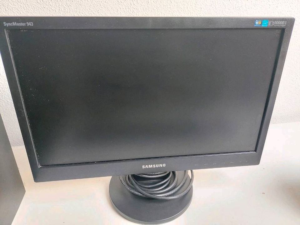 Monitor 19 Zoll in Aitrach