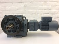 SEW Getriebemotor SF77 R37 DT71D4/BMG 0.37 kW, 1380/3.2 r/min Nordrhein-Westfalen - Korschenbroich Vorschau