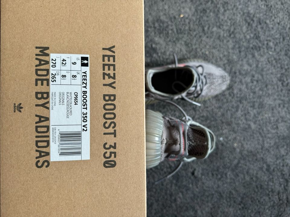 Yeezy boost 350 V2 Beluga 2.0 Gr. 42 2/3 in Eppelheim