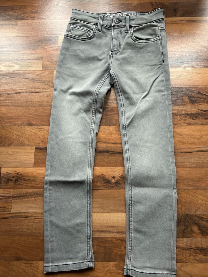 Jeans JogDenim Gr. 140 grau in Melbeck