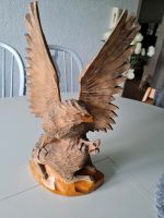 Eine Holzgeschnitzelte Doppelfigur Adler/Wolf Bielefeld - Sennestadt Vorschau