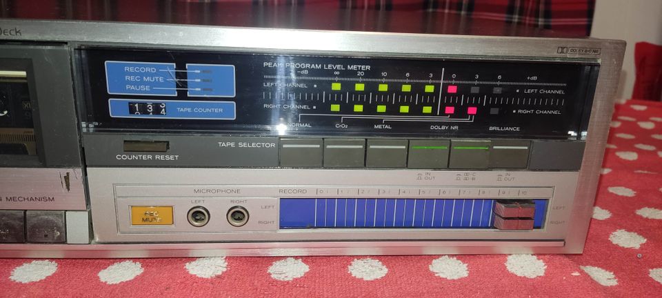 TEAC V-350C Stereo Cassette in Bietigheim-Bissingen