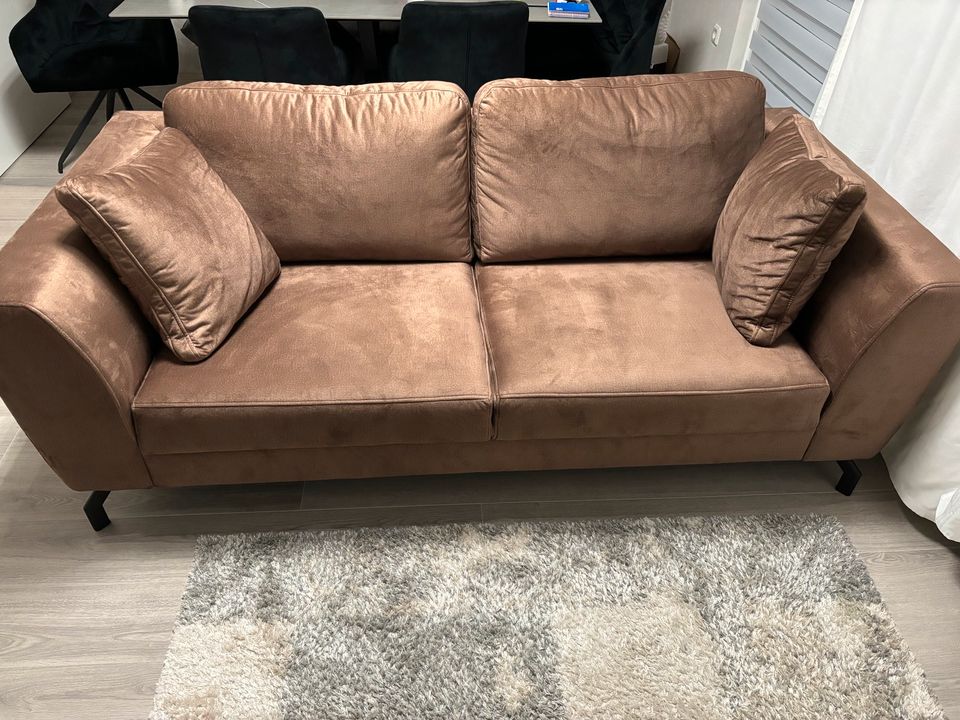 3 Sitzer Sofa und Sessel *NP 1288€* 1 Monat alt in Peine