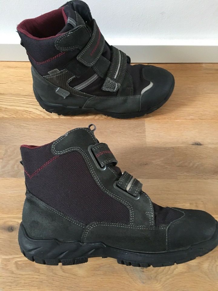 Marken Kinderschuhe Stiefel Wanderschuhe Mädchen Jungen Gr. >36 in Gießen