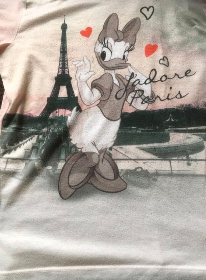 Shirt Größe 122 / 128 disney Daisy in Meerane