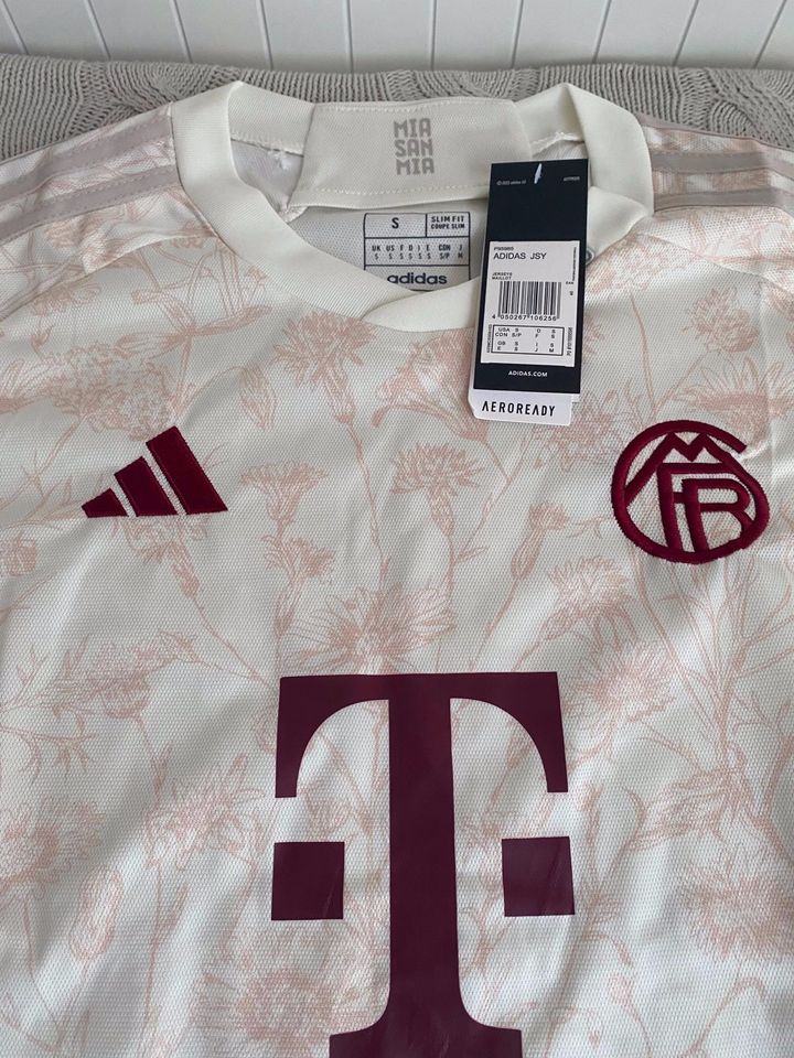 Adidas FC Bayern München 3. Trikot S Neu in Köln