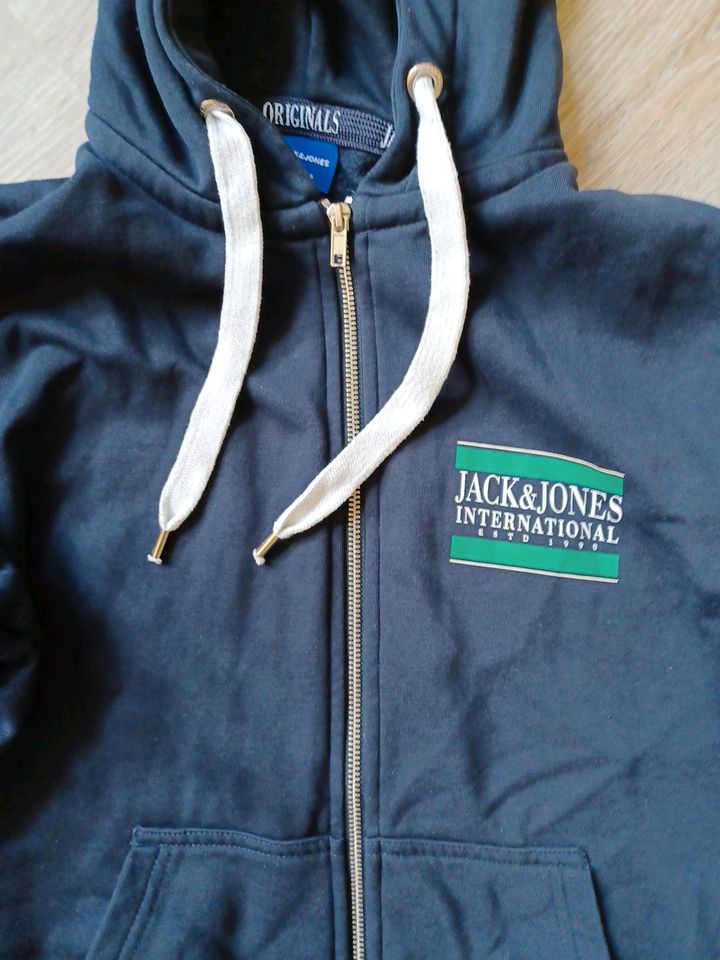 Jungen Sweatjacke Herren Pulloverjacke Jack & Jones Größe S blau in Hiddenhausen