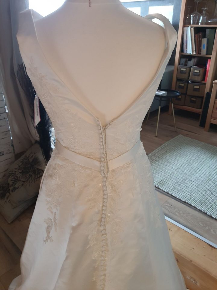 ❤️❤️ zuckersüßes neues Brautkleid von Amelie Bridal Gr.38 - Gr.40 in Kandern