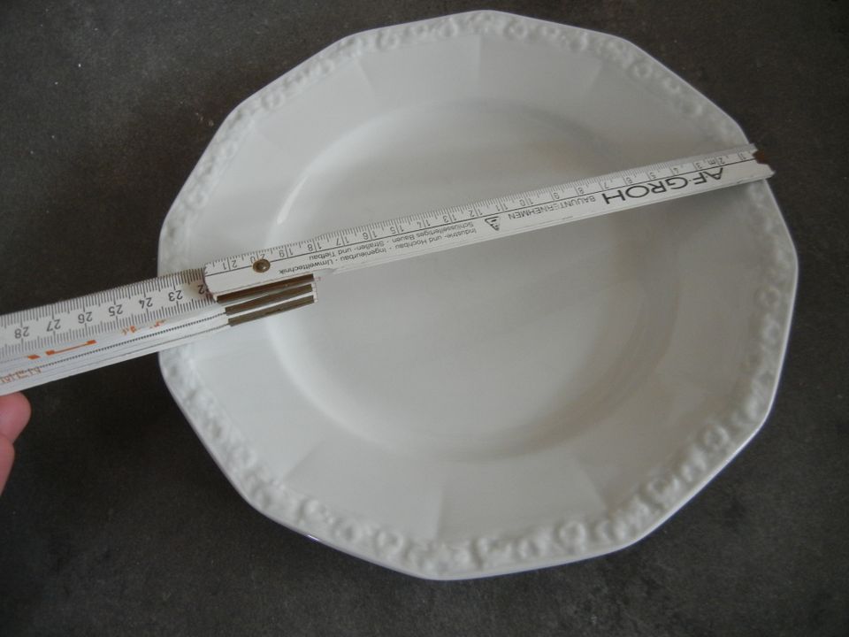 Flacher Essen Teller Rosenthal Geschirr Maria Weiß Rose 23,5cm in Minden