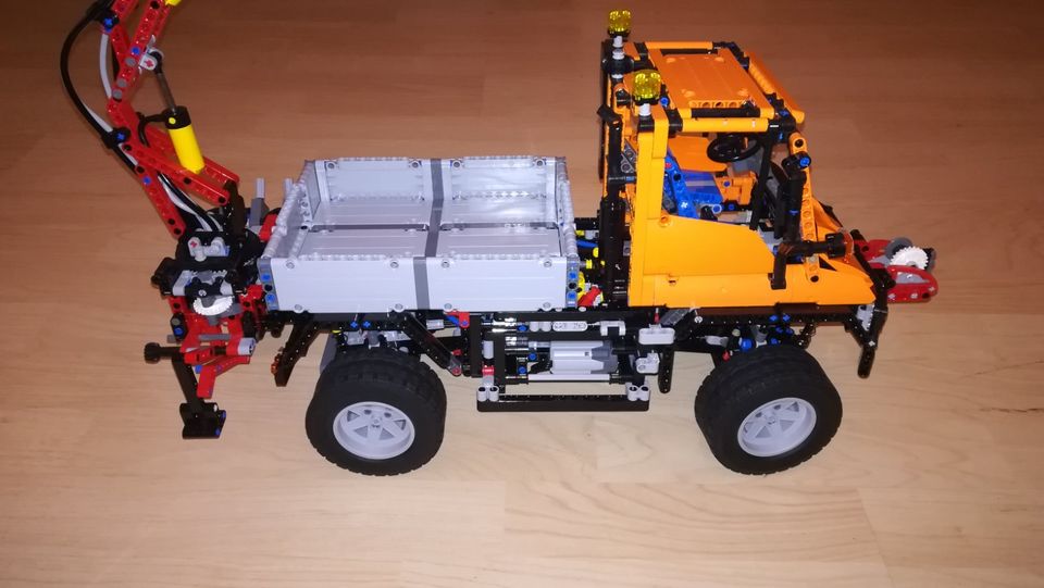 Lego Technik 8110 - Unimog U400 in Siegen