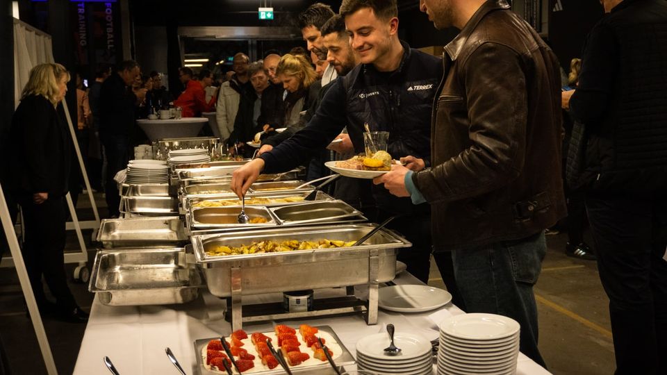 Foodtruck Imbiss Imbisswagen Partyservice Event Catering in Berlin