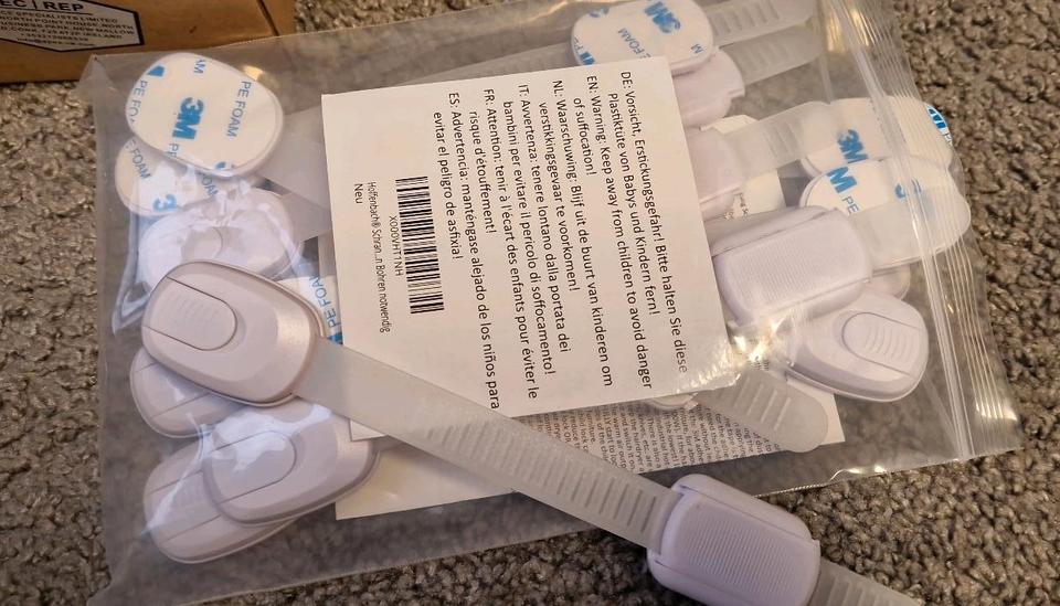 Kindersicherung- Steckdosenschutz, Schranksicherung, Kantenschutz in Gotha