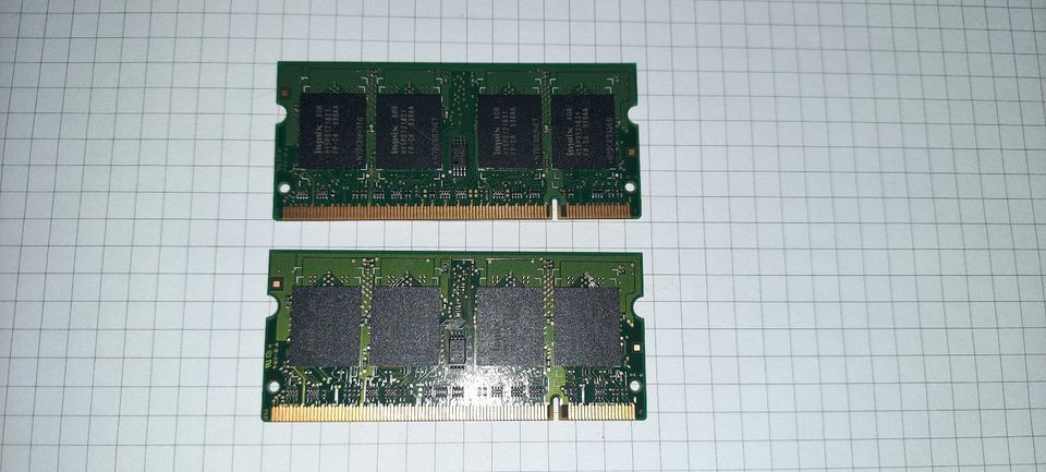 2x 512MB 2Rx16 DDR2 RAM PC2-4200S-444-12 in Geesthacht