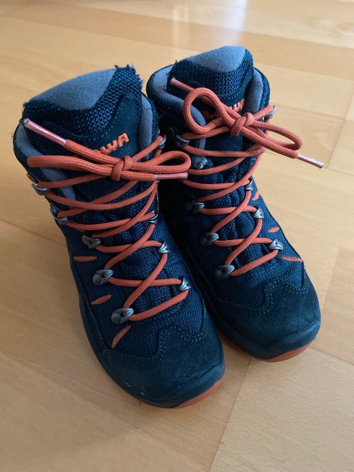 Lowa Winterschuhe Stiefel Gr. 25 in Oberhof