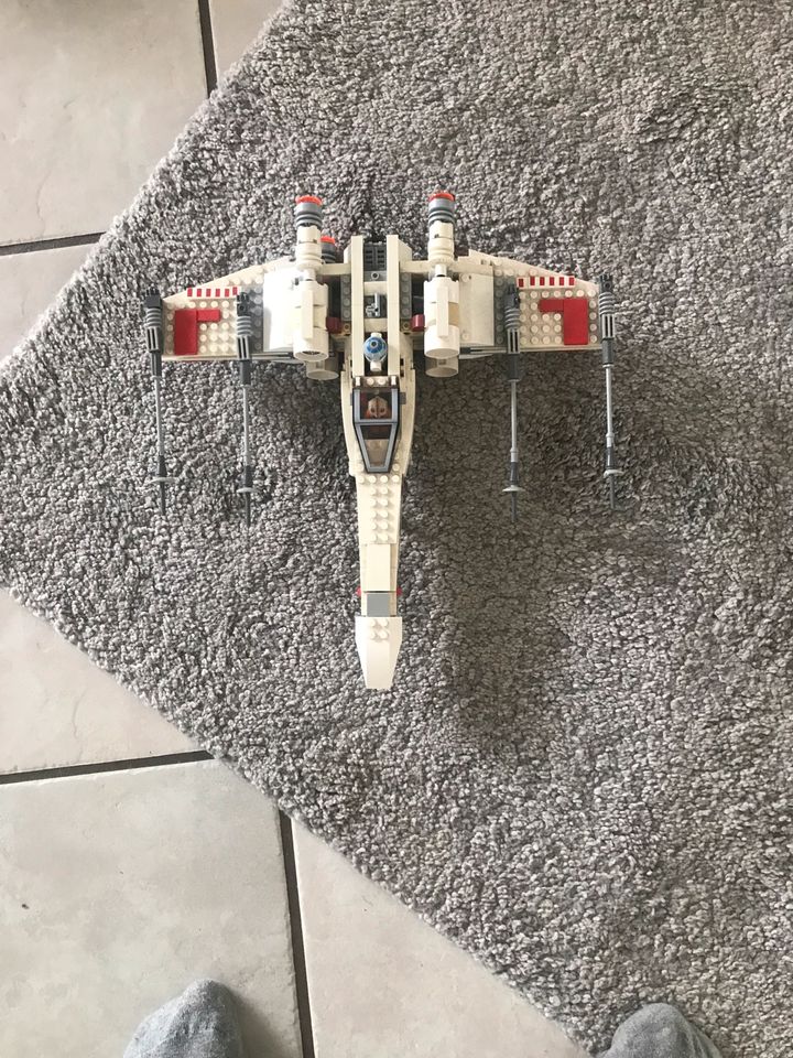 Lego Star Wars 75301 X Wing Fighters in Schmelz