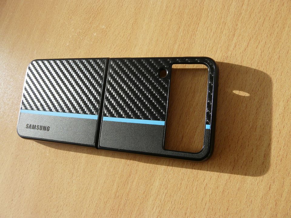 Samsung Galaxy Z Flip4 - Hülle – NEU in Leverkusen